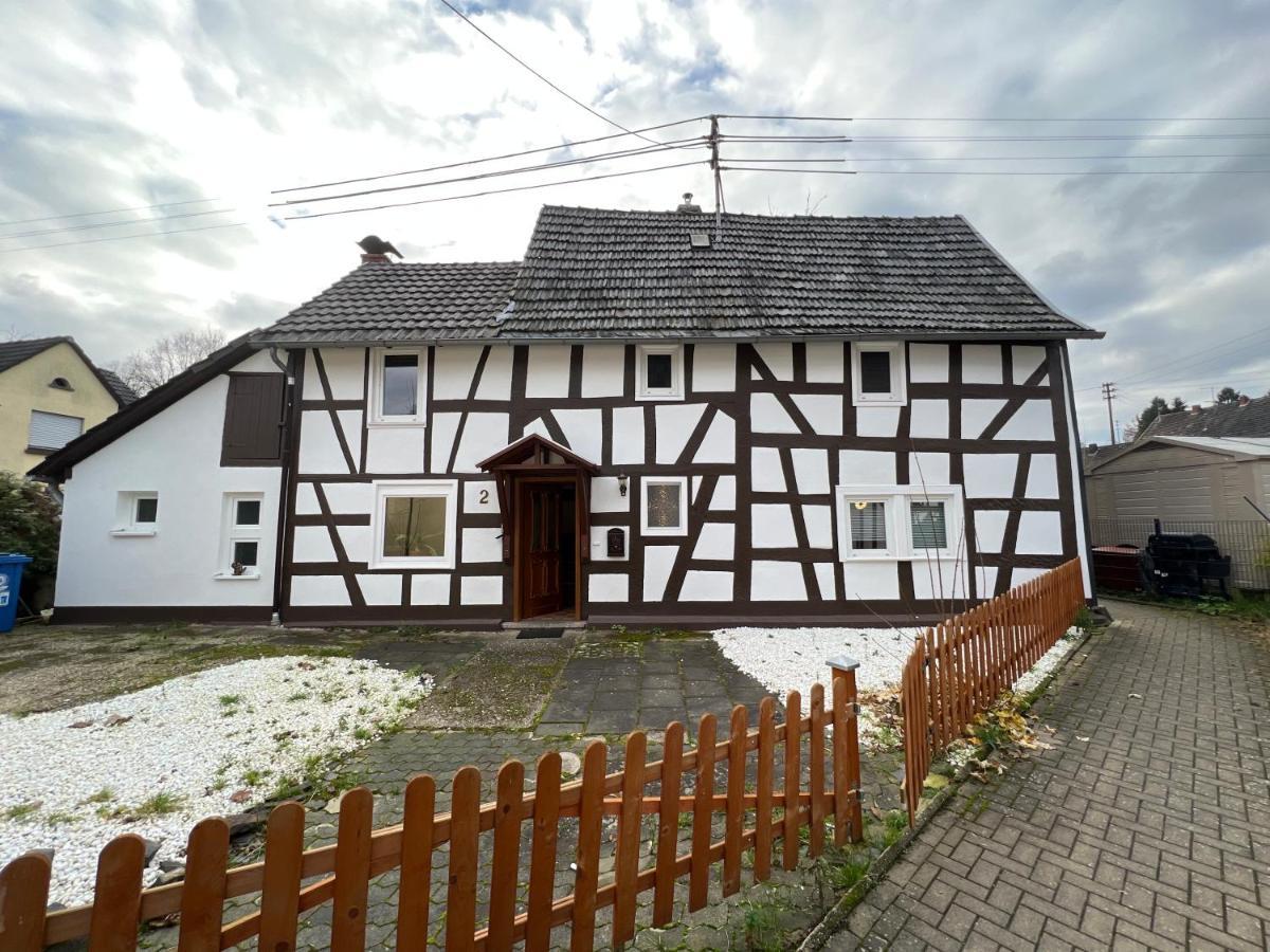 300 Jahre Altes Renoviertes Fachwerkhaus Villa Peterslahr Eksteriør billede