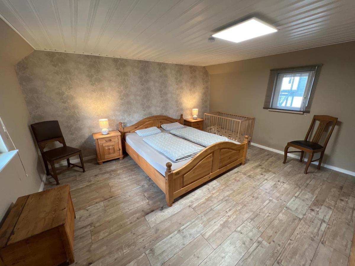 300 Jahre Altes Renoviertes Fachwerkhaus Villa Peterslahr Eksteriør billede